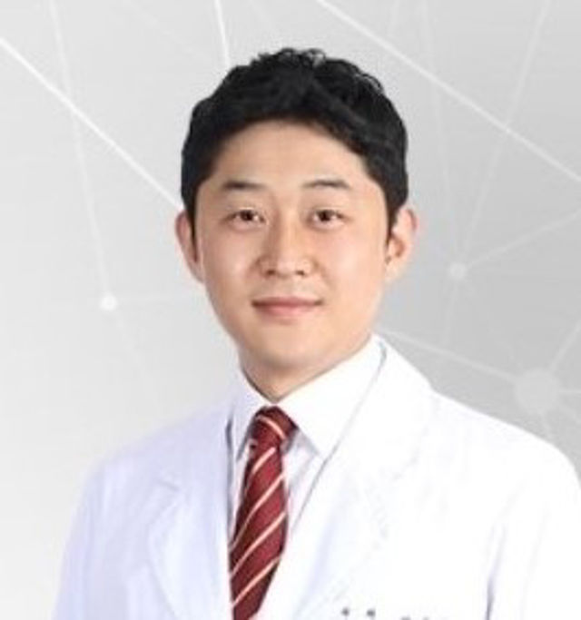 Dr. Gwon Jun-Gyo